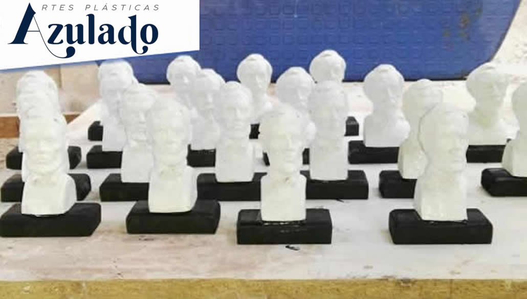 estatuillas en fibra de vidrio y resina
